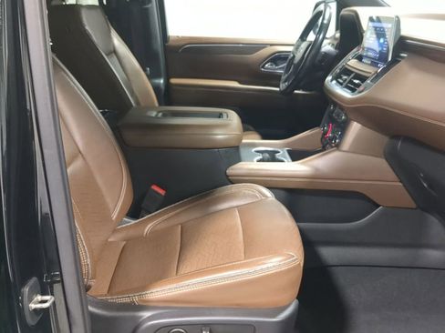 Used 2021 Chevrolet Suburban High Country w/ Premium Package image 37