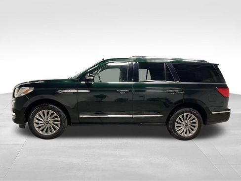 Used 2021 Lincoln Navigator 4WD image 2