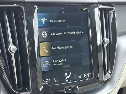 Used 2018 Volvo XC60 T6 Momentum w/ Convenience Package AWD/4WD image 14