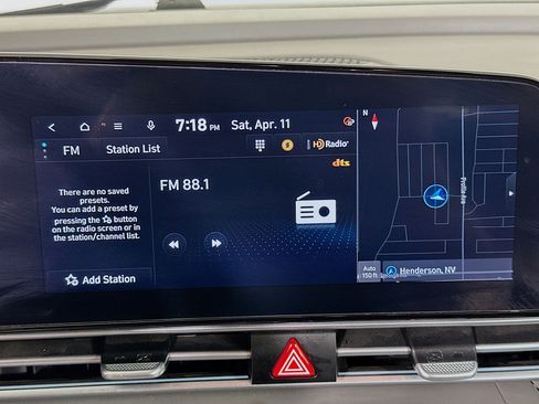 Used 2025 Hyundai Elantra SEL image 21