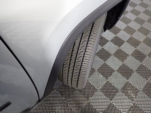 New 2026 Jeep Compass Latitude image 30