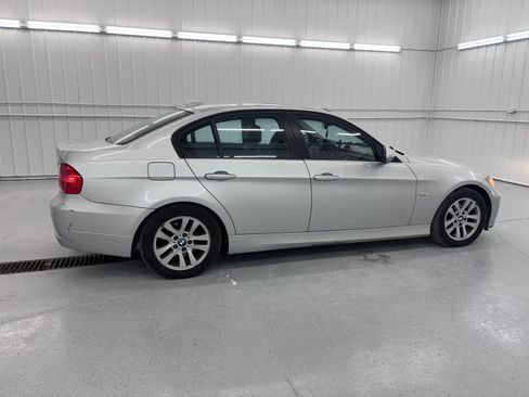 Used 2006 BMW 325xi Sedan AWD/4WD image 6