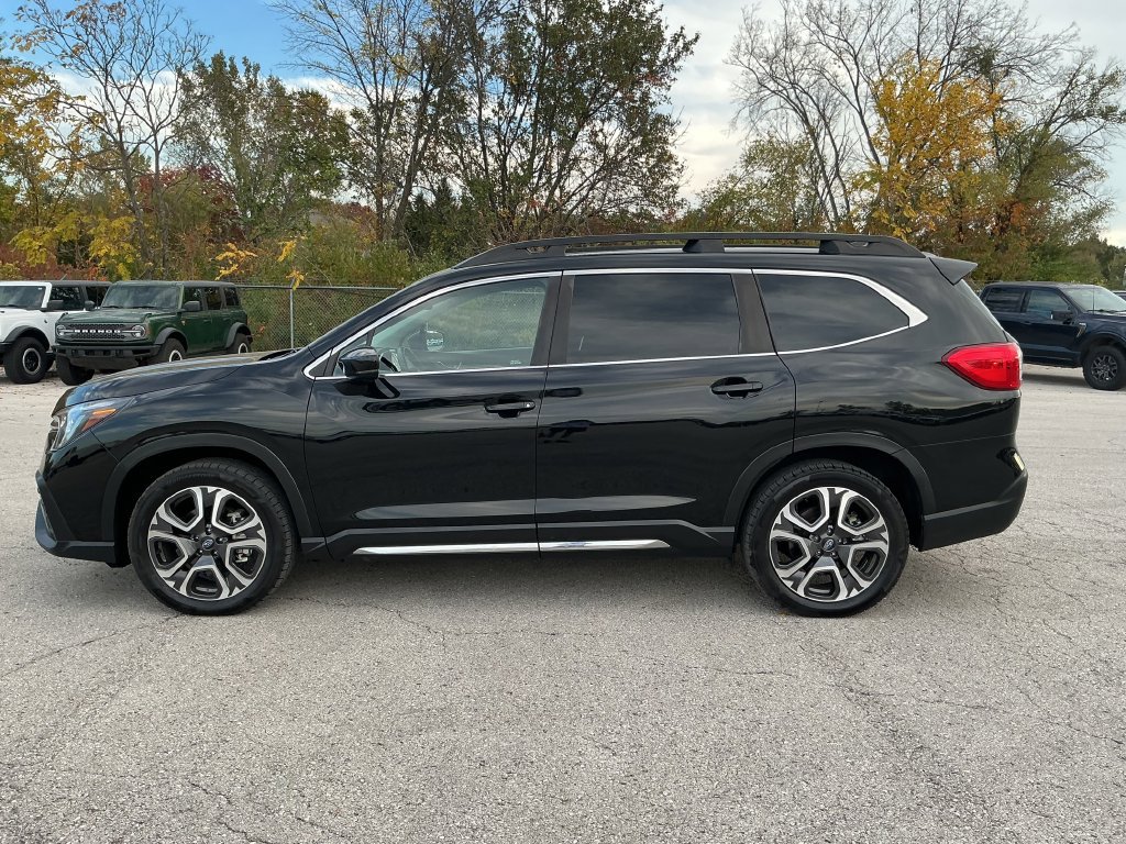Used 2024 Subaru Outback Limited AWD/4WD image 2