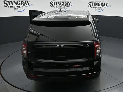 Used 2024 Chevrolet Suburban RST w/ Luxury Package RWD image 23