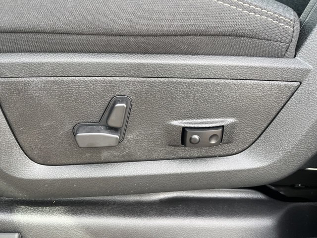 New 2026 RAM 2500 Big Horn AWD/4WD image 18