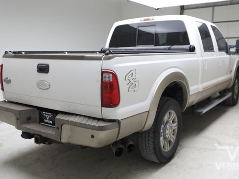 Used 2012 Ford F250 King Ranch w/ King Ranch w/Chrome Pkg AWD/4WD image 5