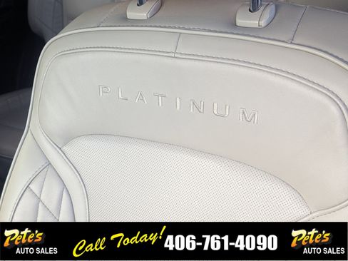 Used 2017 Ford Explorer Platinum image 33