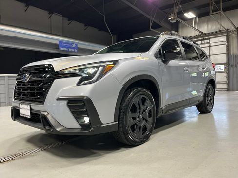 Used 2025 Subaru Ascent Onyx Edition AWD/4WD image 4