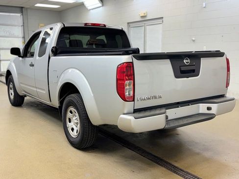 Used 2019 Nissan Frontier S RWD image 7