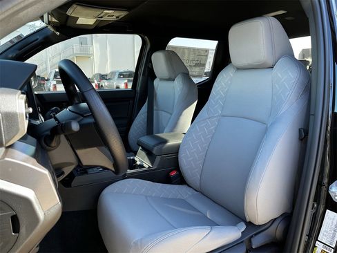 New 2025 Toyota Tacoma SR5 image 22