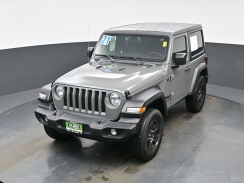 Used 2021 Jeep Wrangler Sport image 31