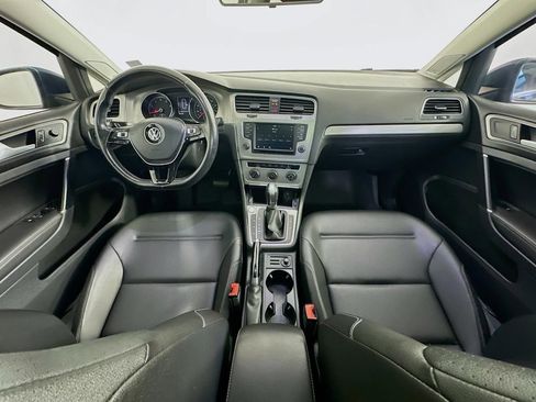 Used 2017 Volkswagen Golf SportWagen FWD image 10