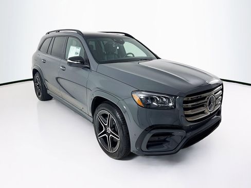 New 2026 Mercedes-Benz GLS 450 4MATIC image 1
