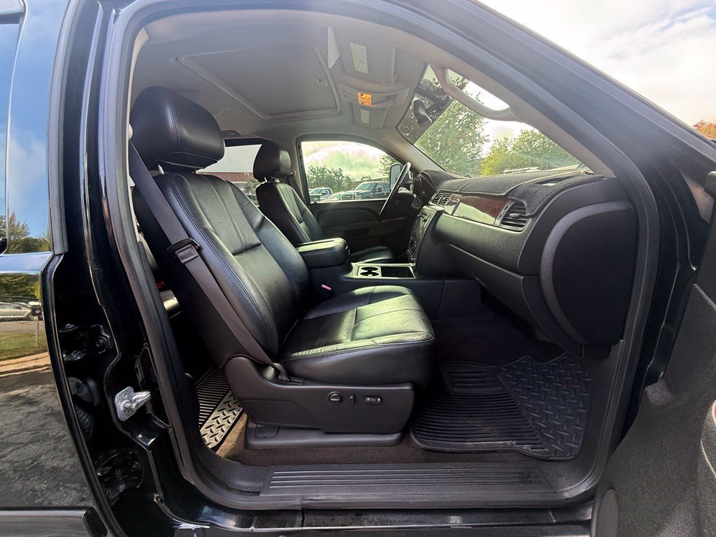 Used 2013 GMC Sierra 3500 SLT AWD/4WD image 29