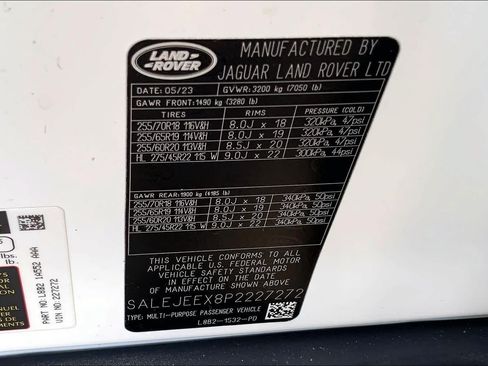 Used 2023 Land Rover Defender 110 S AWD/4WD image 30