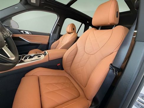 New 2026 BMW X5 xDrive40i w/ Premium Package image 16
