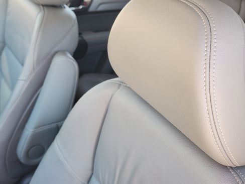 Used 2011 Honda CR-V EX-L image 15