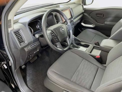 Certified 2024 Nissan Frontier S image 7