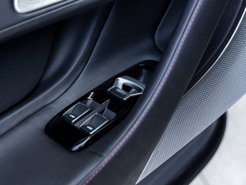 Used 2025 McLaren GTS image 20