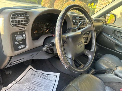 Used 2002 GMC Sonoma SLS w/ Marketing Option Pkg image 17