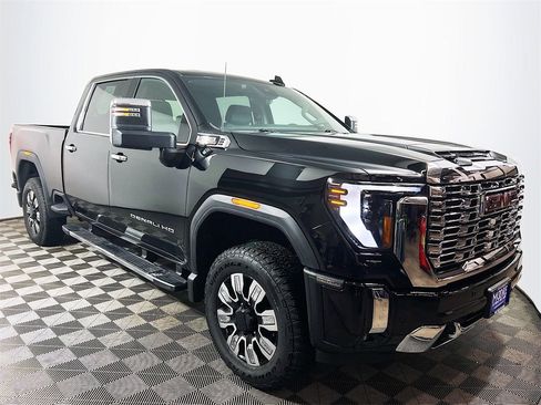 Used 2026 GMC Sierra 2500 Denali w/ Denali Reserve Package image 1