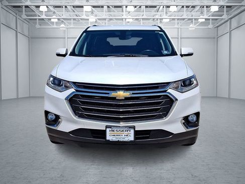 Certified 2019 Chevrolet Traverse LT FWD image 3
