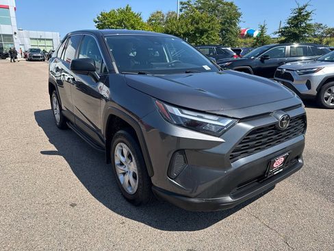 Used 2023 Toyota RAV4 LE FWD image 10