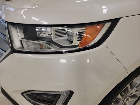 Used 2018 Ford Edge Titanium w/ Equipment Group 302A image 9