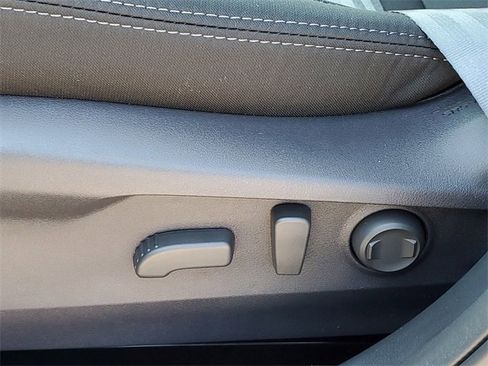 Certified 2025 Subaru Outback Premium w/ Popular Package #1A image 17