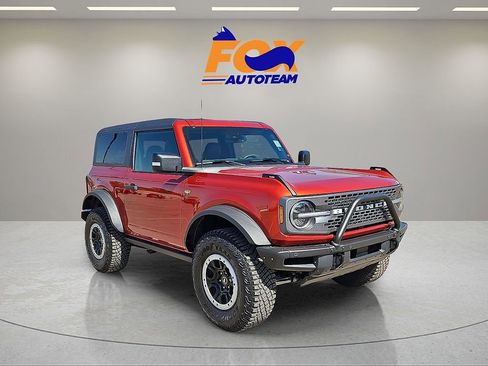 Used 2023 Ford Bronco Badlands w/ Sasquatch Package AWD/4WD image 6