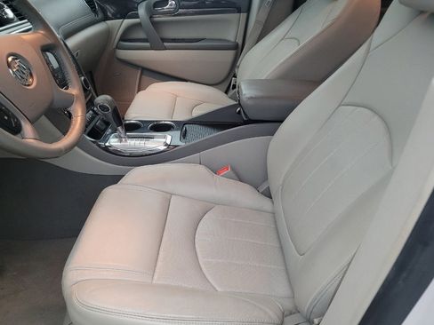 Used 2017 Buick Enclave Premium w/ Experience Buick Package FWD image 17
