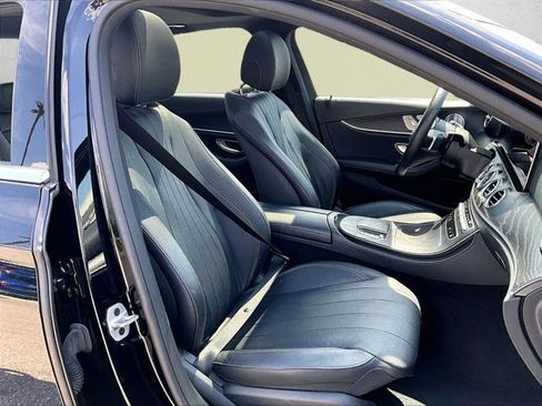 Used 2021 Mercedes-Benz E 350 Sedan image 9