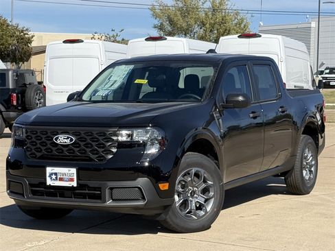 New 2025 Ford Maverick XLT image 26