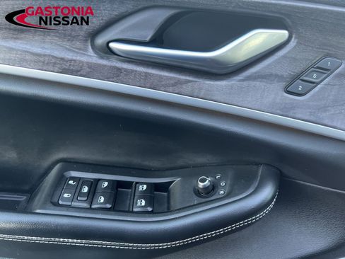 Used 2021 Jeep Grand Cherokee L Limited image 39