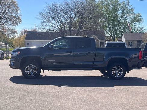 Used 2017 Chevrolet Colorado Z71 AWD/4WD image 5