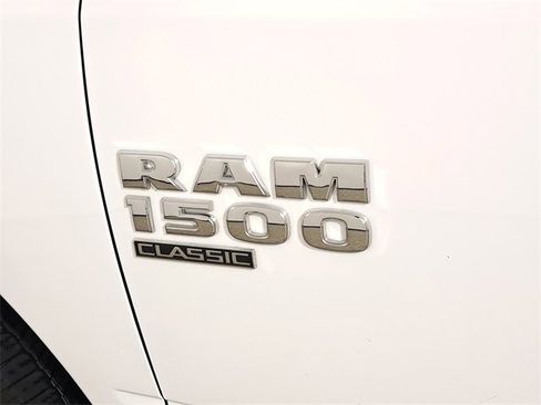 Used 2024 RAM 1500 Classic SLT image 9
