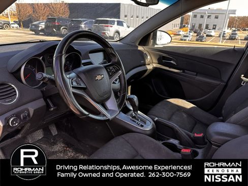 Used 2015 Chevrolet Cruze LT image 8