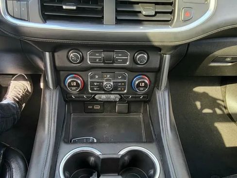 Used 2021 Chevrolet Tahoe LT w/ LT Signature Package image 15