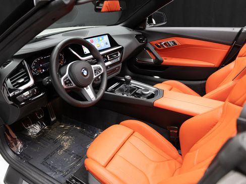 Used 2025 BMW Z4 M40i w/ Edition image 59
