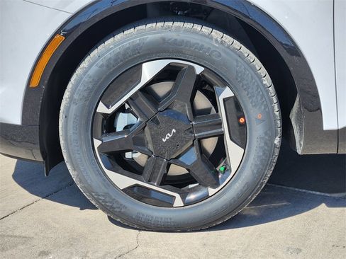 New 2026 Kia Sportage SX image 7