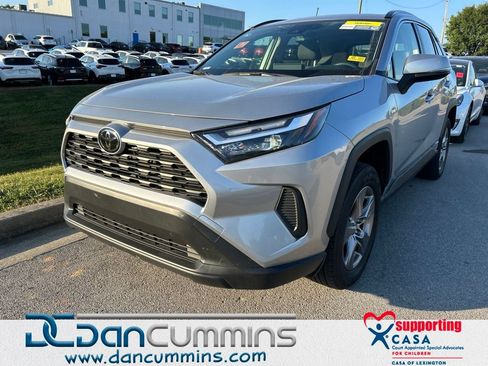 Used 2025 Toyota RAV4 XLE w/ Convenience Package AWD/4WD image 1
