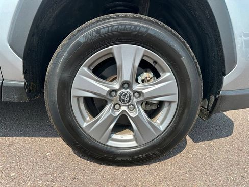 Used 2025 Toyota RAV4 XLE AWD/4WD image 39