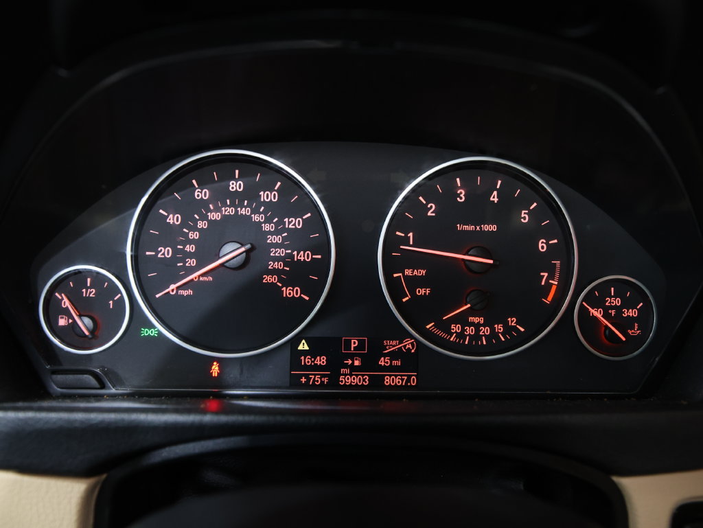 Used 2014 BMW 320i Sedan RWD image 16