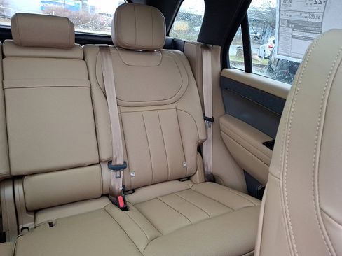 New 2026 Land Rover Range Rover Sport SE image 17