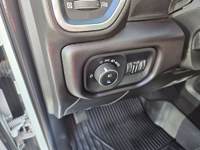 Used 2022 RAM 2500 Laramie AWD/4WD image 15
