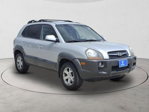 Used 2009 Hyundai Tucson SE AWD/4WD image 4
