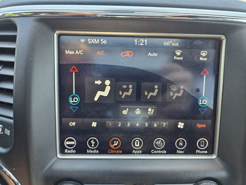 Used 2018 Jeep Grand Cherokee Trailhawk AWD/4WD image 19