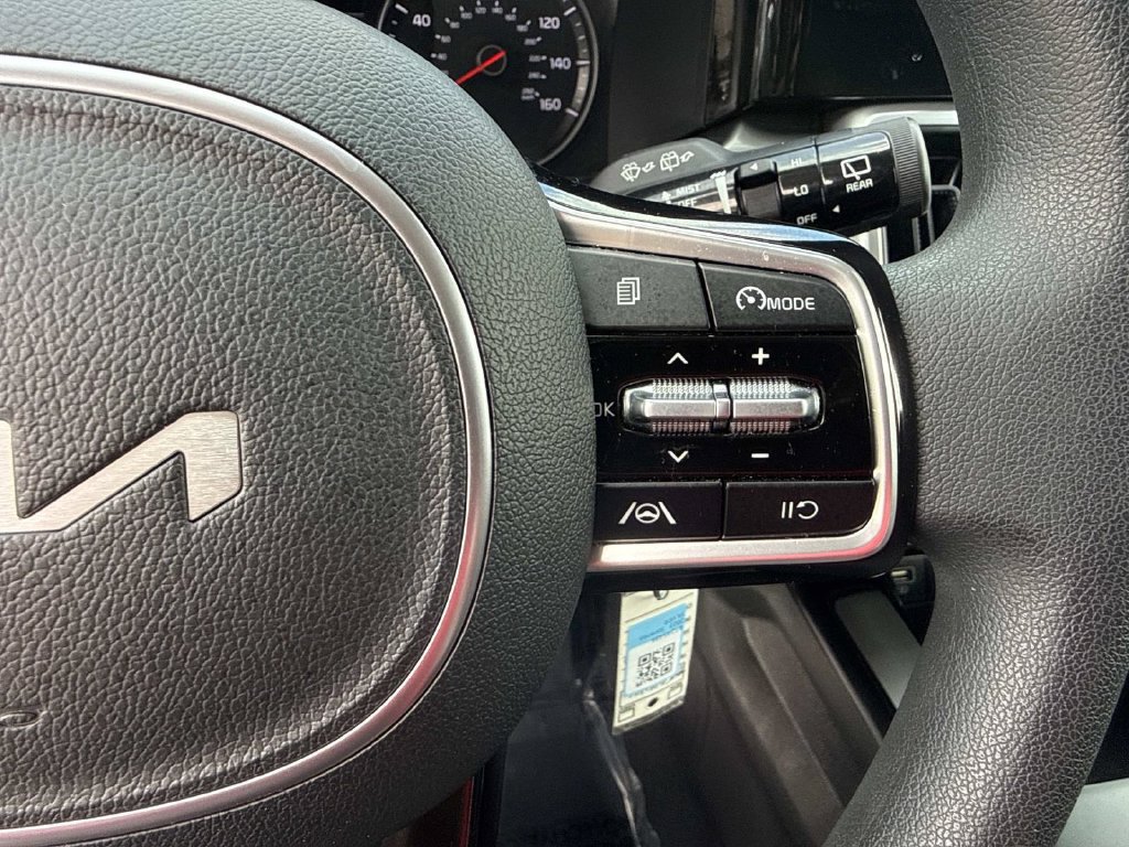 Used 2023 Kia Sorento LX FWD image 33