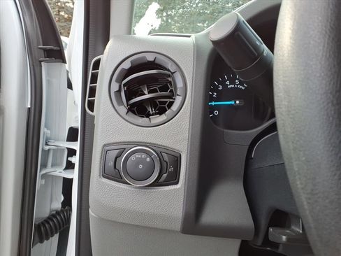 Used 2026 Ford E-350 and Econoline 350 Super Duty w/ Power Equipment Group image 14