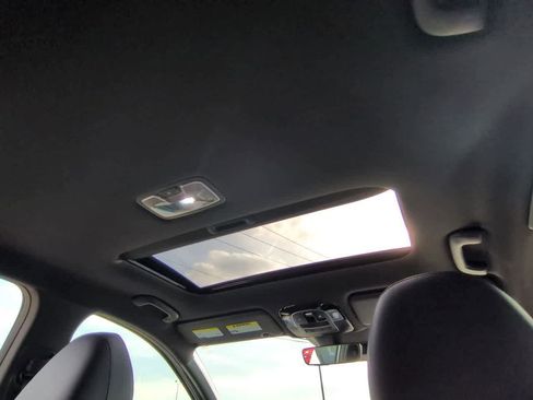 Used 2022 Hyundai Santa Cruz Limited w/ Cargo Package image 22